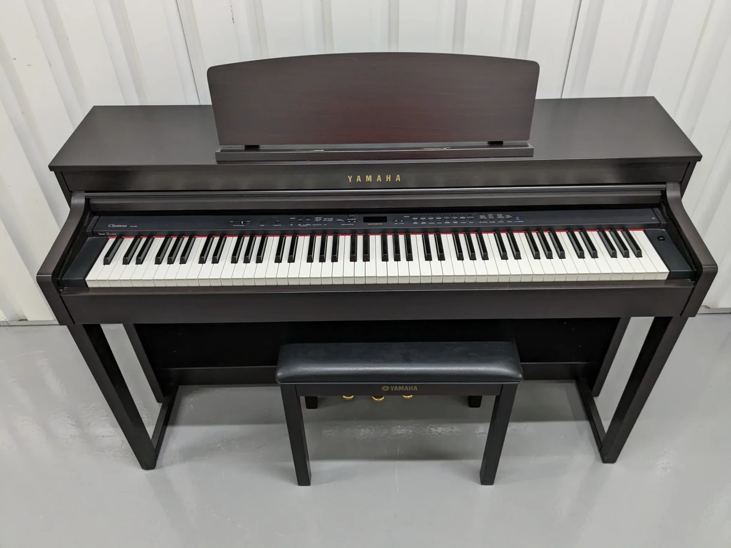 YAMAHA CLAVINOVA CLP 440 ROSEWOOD