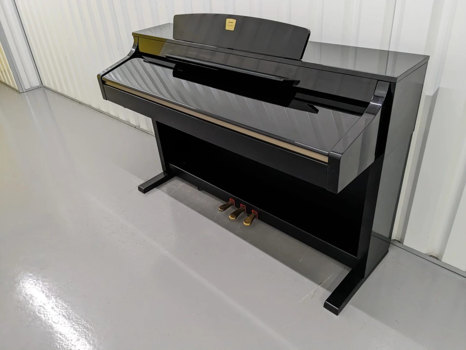 YAMAHA CLAVINOVA CLP 230 POLISHED EBONY