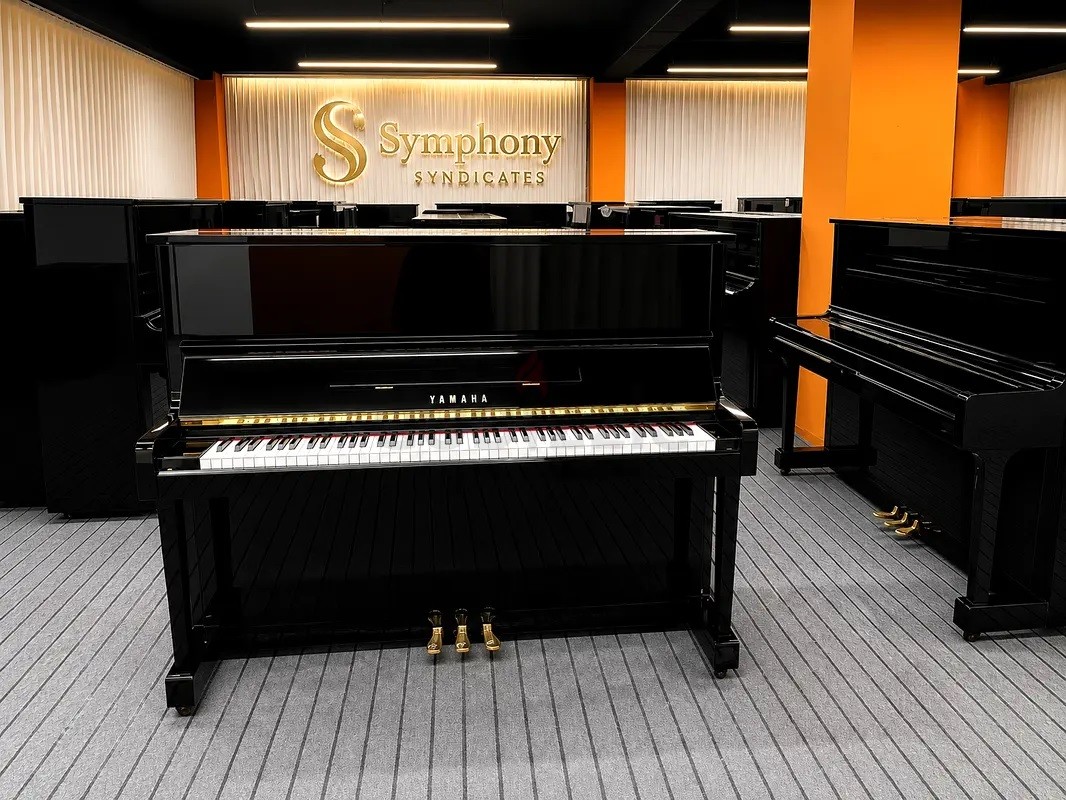 Yamaha U1H Upright Piano – Elegant Black Finish | Used Pianos Dubai